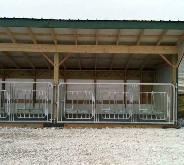 calfbarn_frontgate_nopartitions
