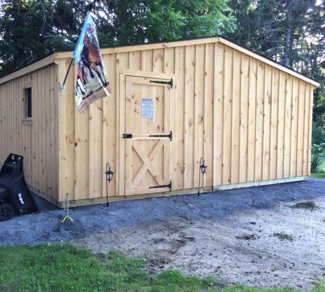 side_aisle_barn_20gable_servicedoor