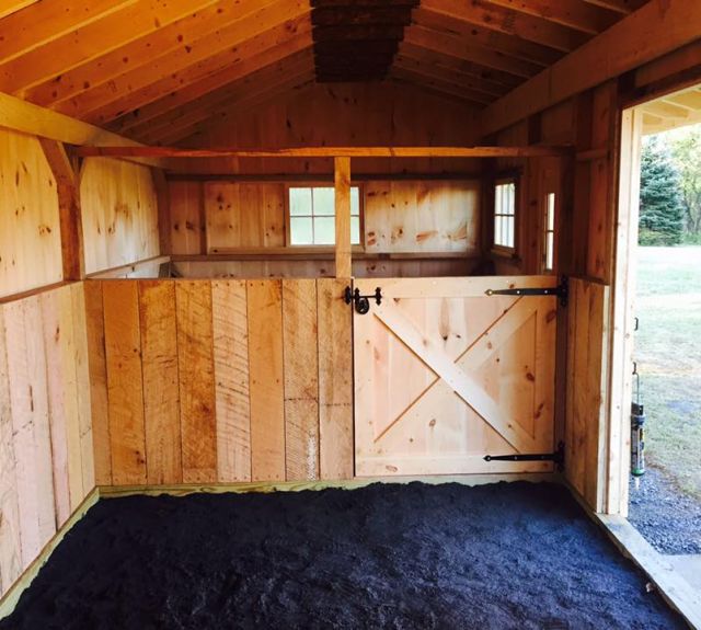 partiton_wall_halfdoor_rowbarn