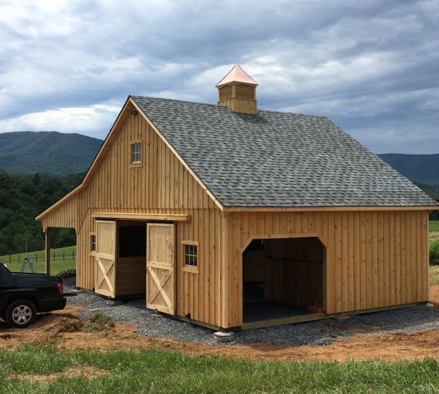 Center Aisle Barns