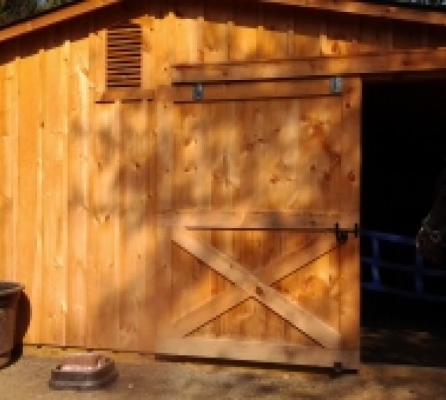 side_aisle_barn_5x7slider
