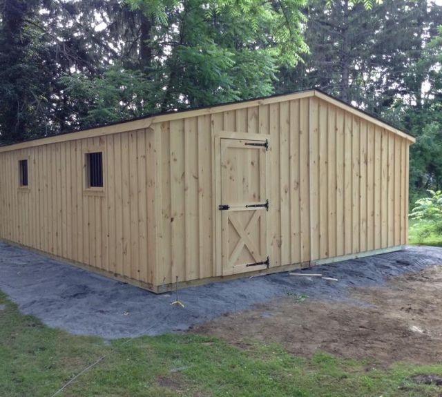 side_aisle_barn_exterior_servicedoor